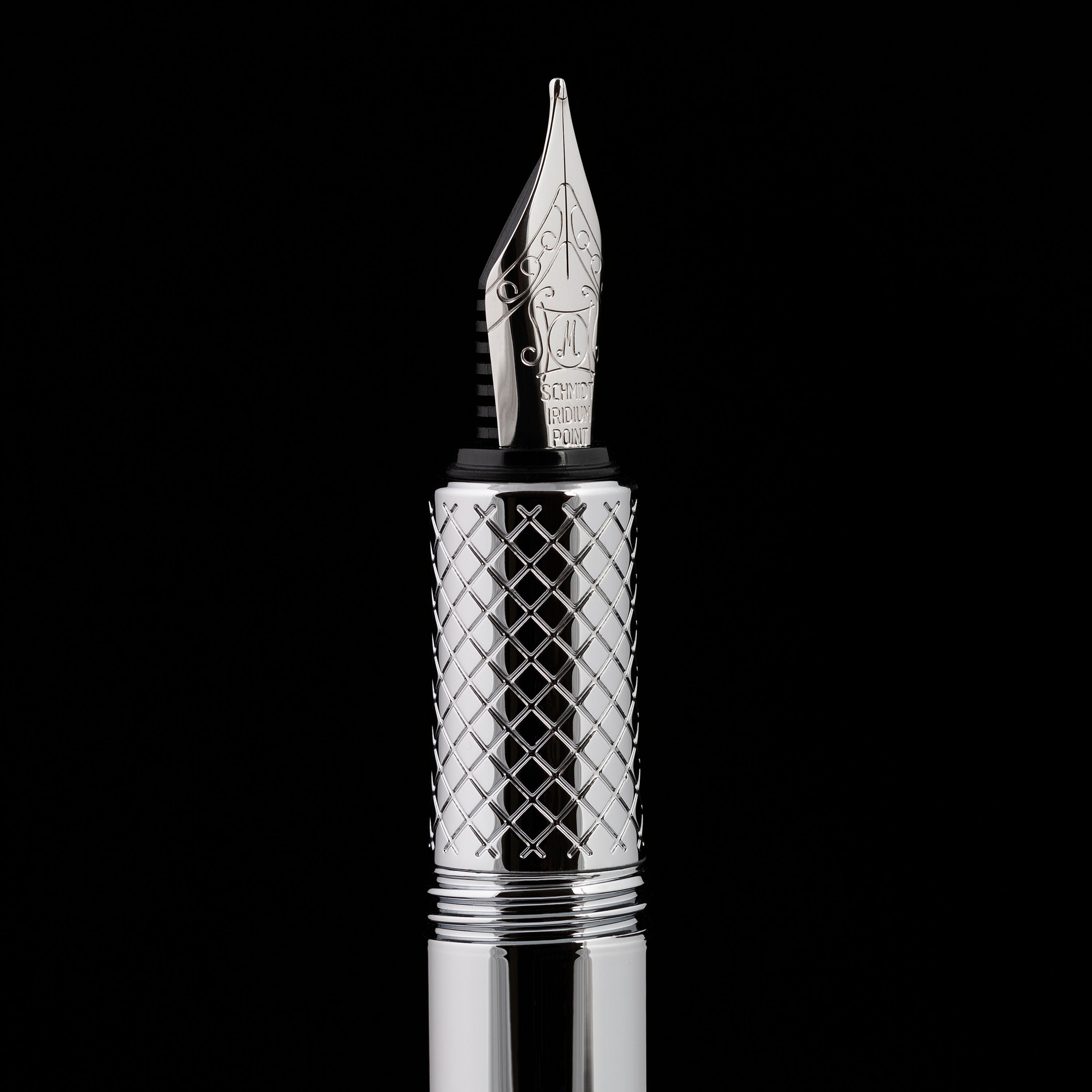 EDC Silver Chrome Fountain Pen - Medium Nib