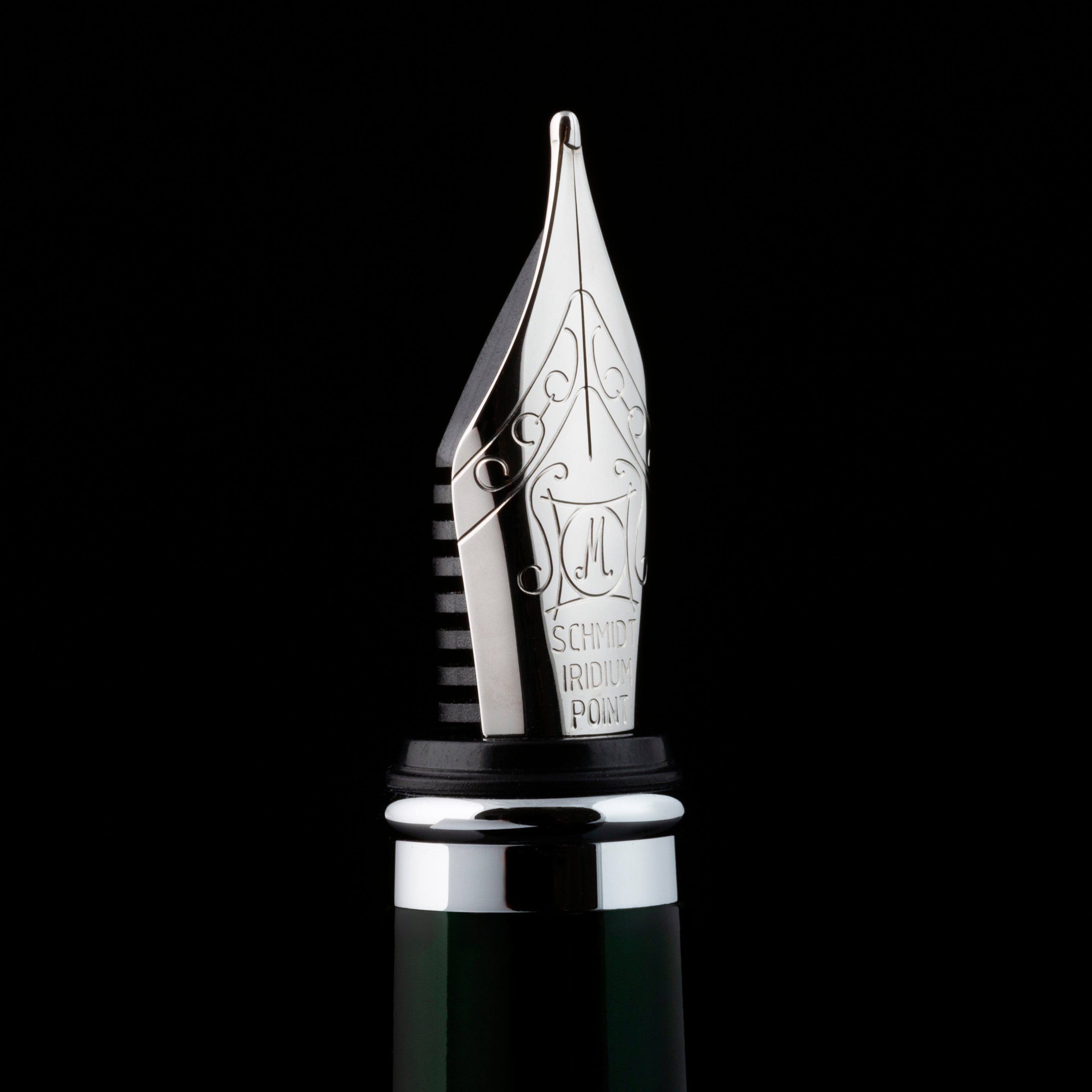 Scriveiner Black Green Fountain Pen (Medium) - Stunning Luxury Pen with Chrome Finish