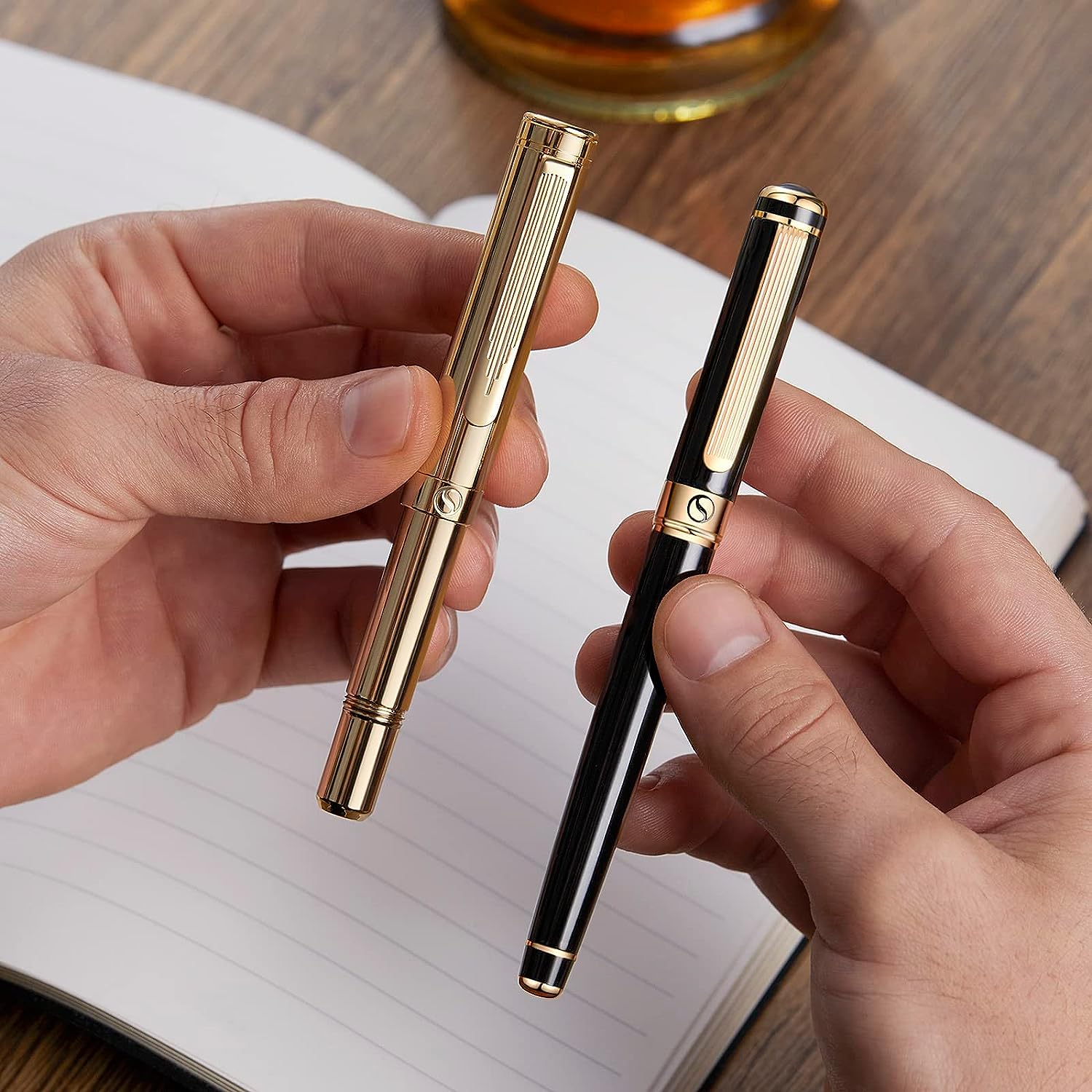 Scriveiner EDC Gold Rollerball Pen, preisgekrönter Luxus-Taschenstift mit 22 Karat vergoldetem Finish